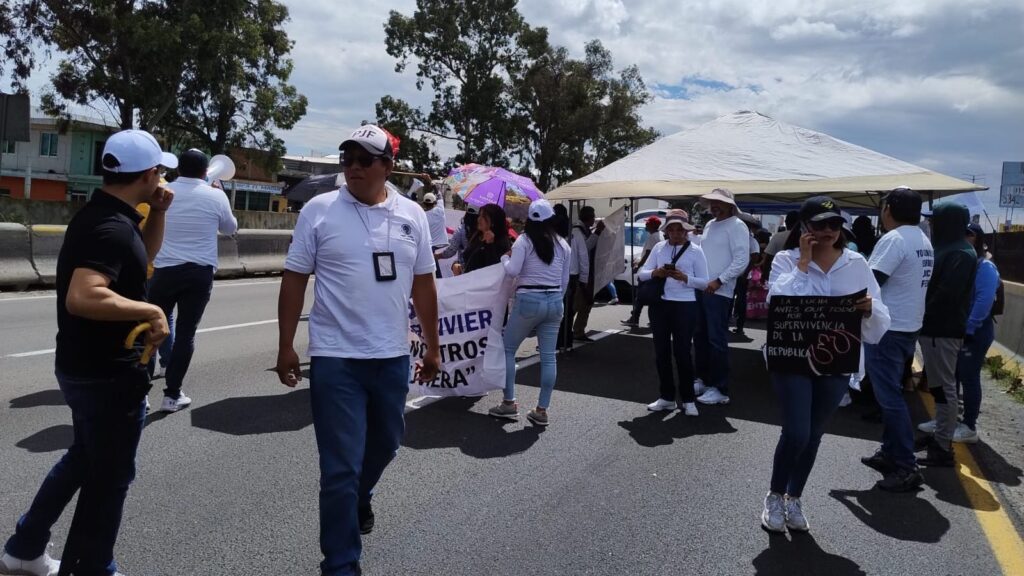 Trabajadores del Poder Judicial de Tlaxcala protestan por reformas aprobadas