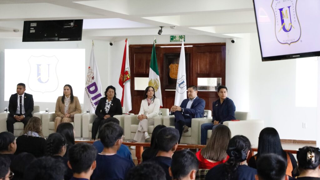 REALIZA SEDIF PRIMERA JORNADA DE CONOCIMIENTOS INTERPROFESIONALES SOBRE FISIOTERAPIA