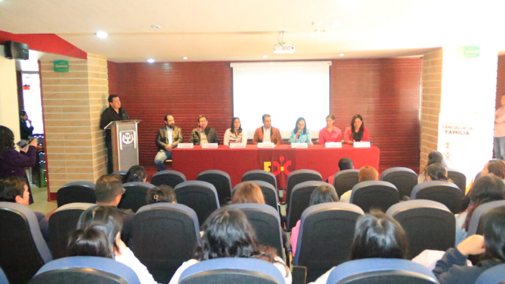 Inaugura la UATx la I Jornada “Hacia el reconocimiento de nuestra cultura de cuidado en el estado de Tlaxcala”
