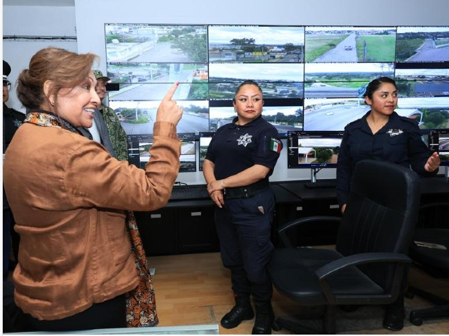 De agosto a la fecha, la inversión en seguridad pasó de mil a 6 mil millones, según la gobernadora; el costo del videowall del C5i cambió de 18 a 100 mdp