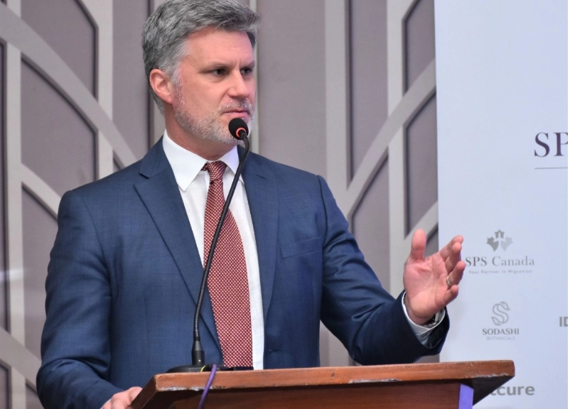 Cameron MacKay, nuevo embajador de Canadá en México