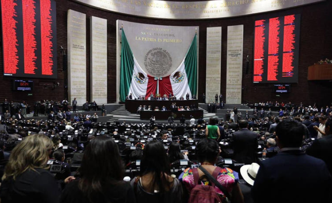 San Lázaro no conoce la austeridad; secretaria gana $165 mil mensuales
