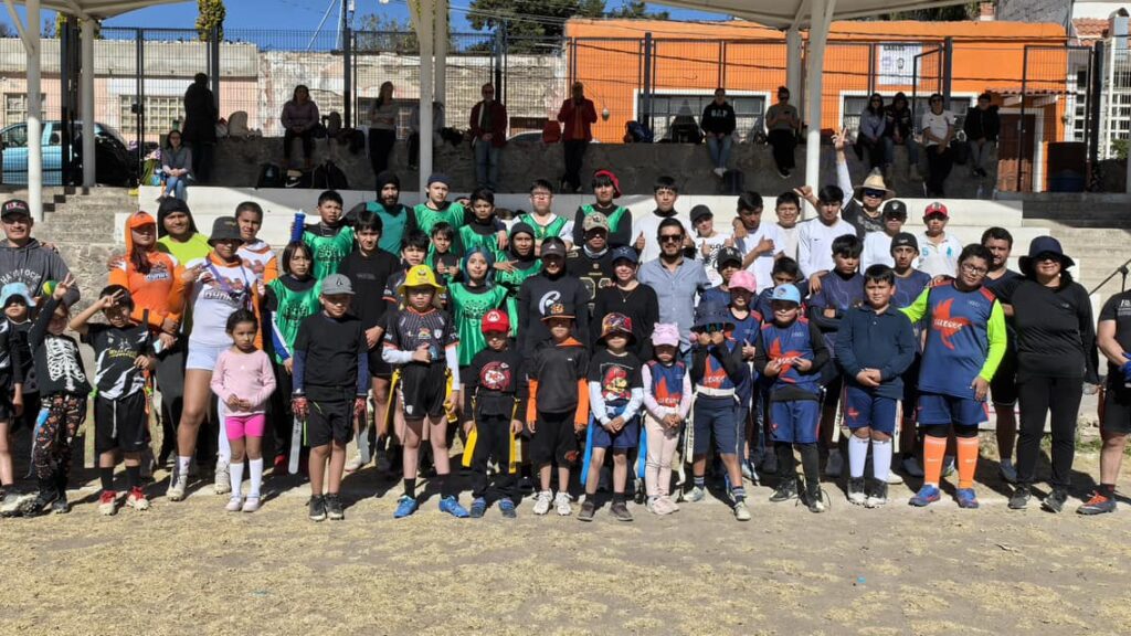 FOMENTAN EL DEPORTE EN APIZACO