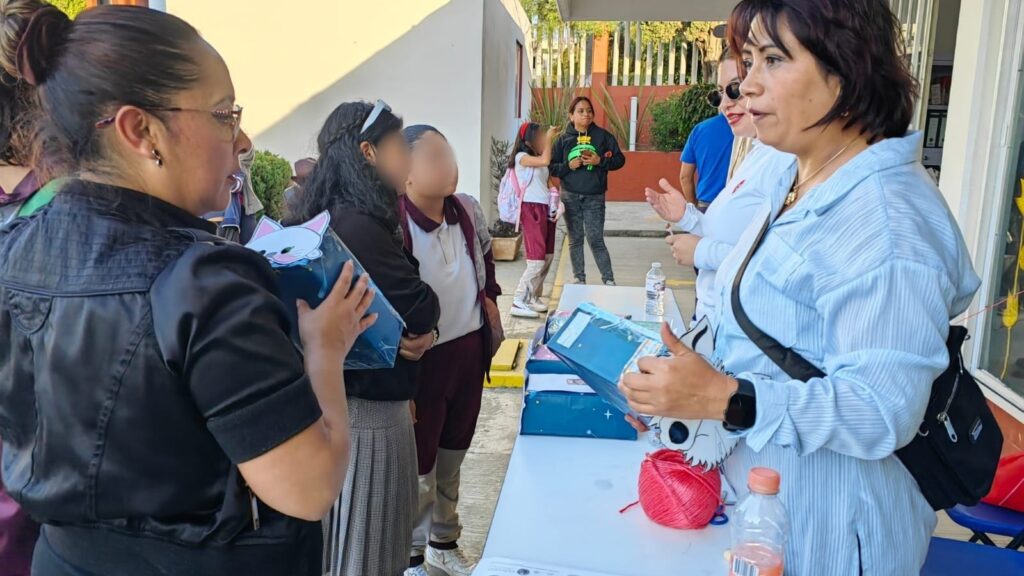 Los tesoros de la Malinche, el Mariposario, el Club ISEBOTS y Jueves de Sinfonía de la UATx, presentes en festejos de la Técnica No. 36