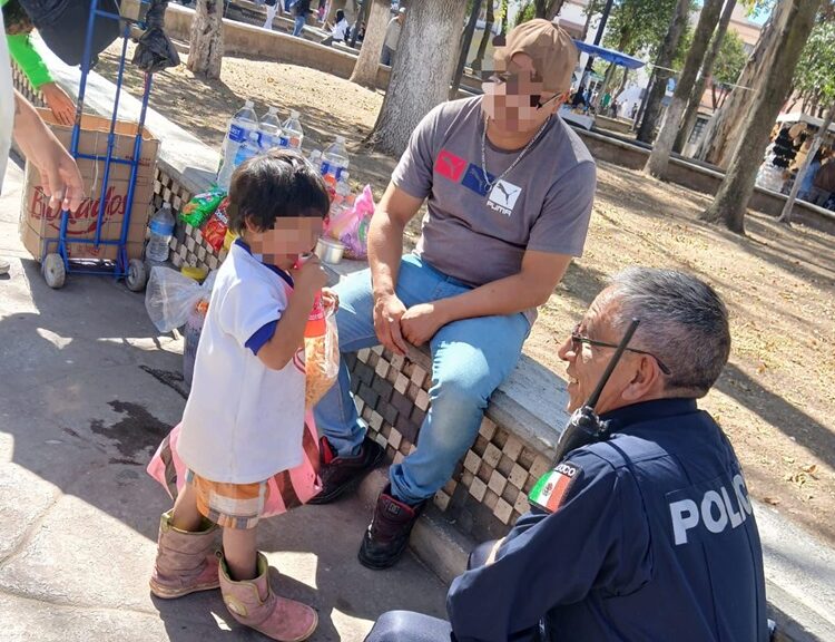 Localiza policía municipal a menor reportado como extraviado en parque de Apizaco