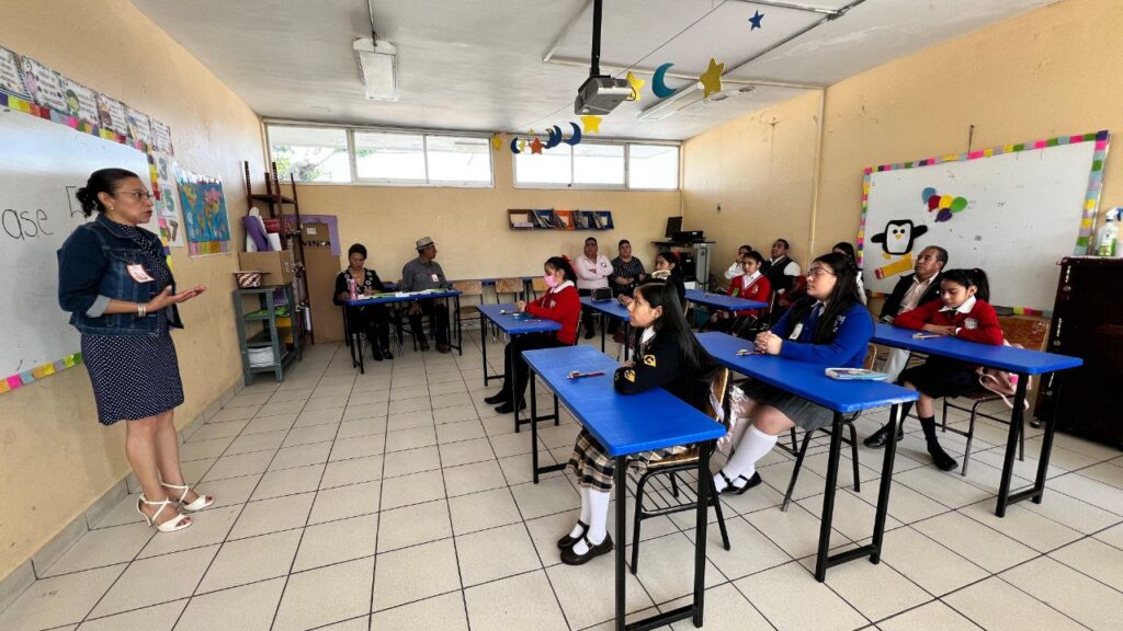 REGRESAN A CLASES MÁS DE 242 MIL ESTUDIANTES DE NIVEL BÁSICO EN TLAXCALA