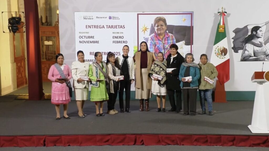 Mañana arranca la entrega de tarjetas de la pensión Mujeres Bienestar