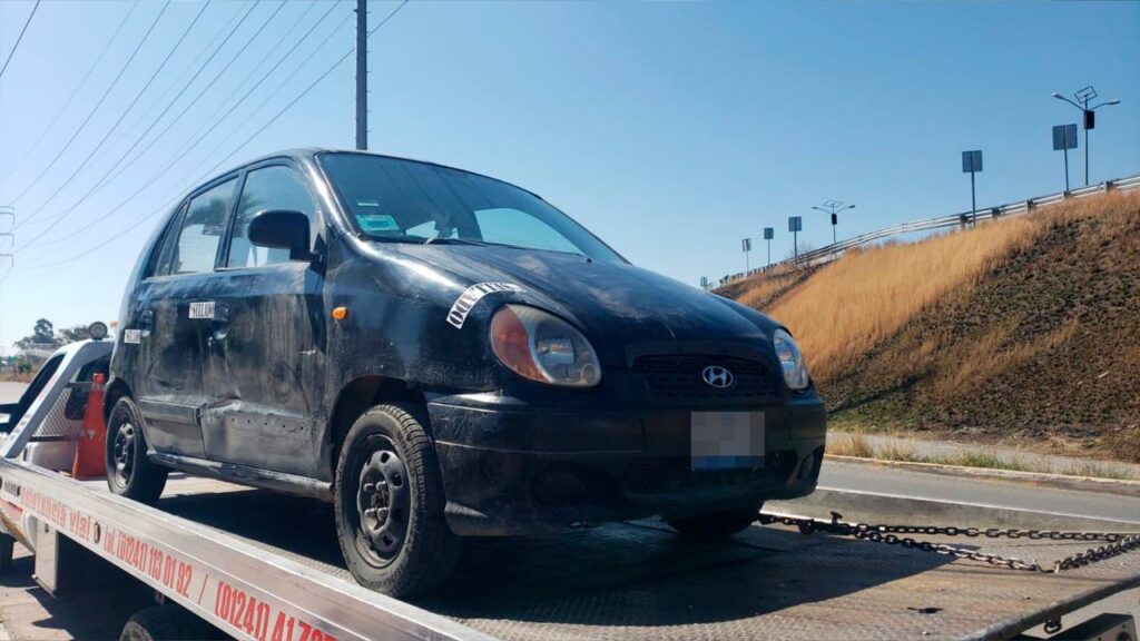 Policía de Chiautempan recupera auto robado