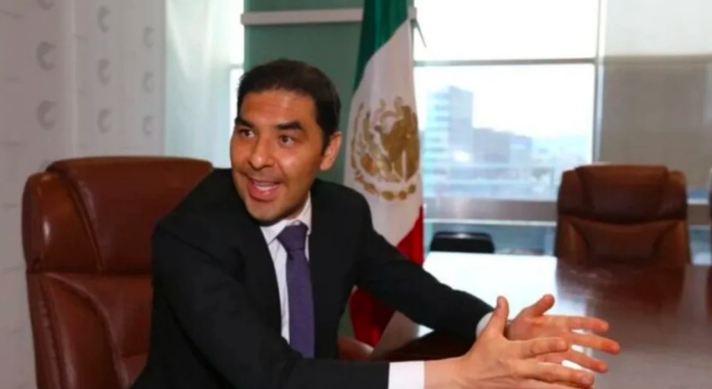 Renuncia secretario del Sistema Nacional Anticorrupción es acusado de corrupción