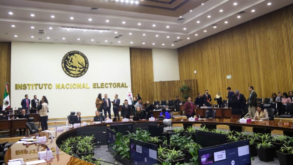 El gobierno no podrá fomentar el voto judicial; INE emite nuevos lineamientos