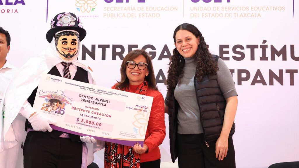 LORENA CUÉLLAR CISNEROS DESTACA QUE EL CARNAVAL ATRAE EL TURISMO Y UNE A LAS FAMILIAS