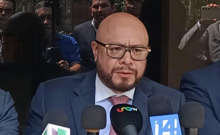 Él es Juan Manuel Delgado, el otro abogado de “El Mayo” Zambada; es defensor de Miguel Ángel Treviño, “El Z40″