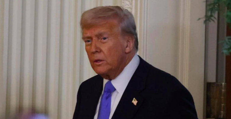 Trump responde a aranceles del “gobernador” Trudeau: aplicará mayores impuestos a los productos de Canadá