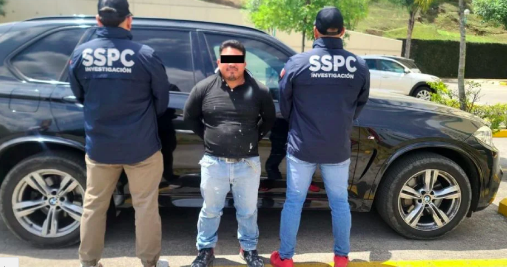 Detienen en Veracruz a “El Veterano”, uno de los 10 más buscados por el FBI, anuncia Harfuch