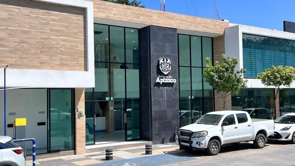 POLICÍA DE APIZACO CONFIRMA HALLAZGO DE PRESUNTOS RESTOS HUMANOS
