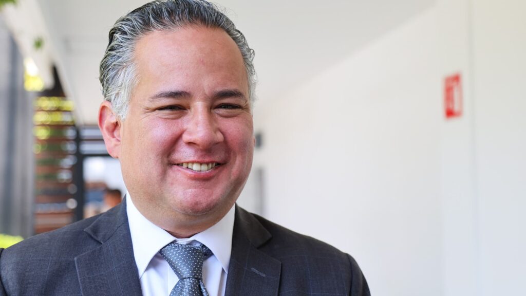 RESALTA SANTIAGO NIETO INTERÉS DEL GOBIERNO DE TLAXCALA PARA PREVENIR Y COMBATIR EL LAVADO DE DINERO
