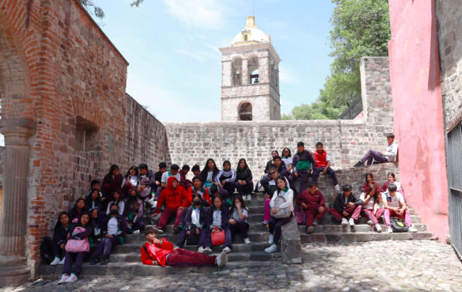 ESTUDIANTES DE CECyTE–EMSAD TLAXCALA INICIAN RECORRIDOS “DE MOCHILA POR LA CUIDAD