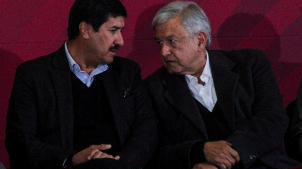 Fox pidió a los legisladores panistas no titubear al ir contra AMLO: Corral