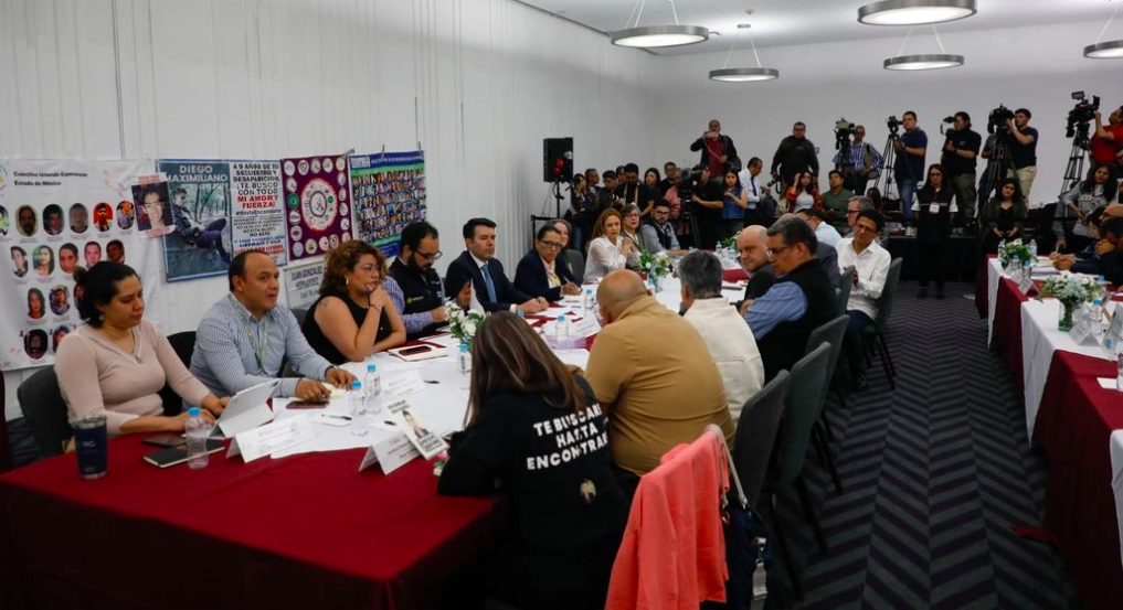 Encabeza Rosa Icela segundo encuentro con colectivos de búsqueda de personas