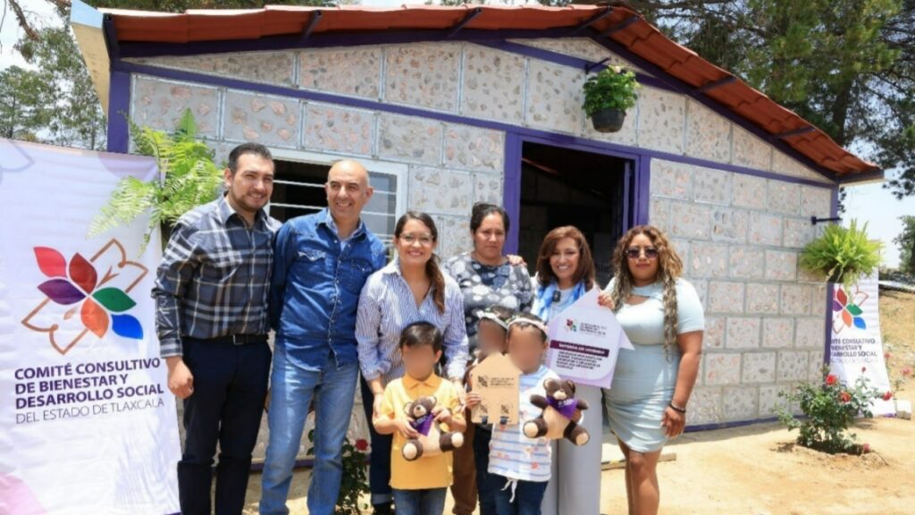 Entrega Gobernadora y Comité Consultivo de Bienestar Vivienda Adecuada en Huamantla