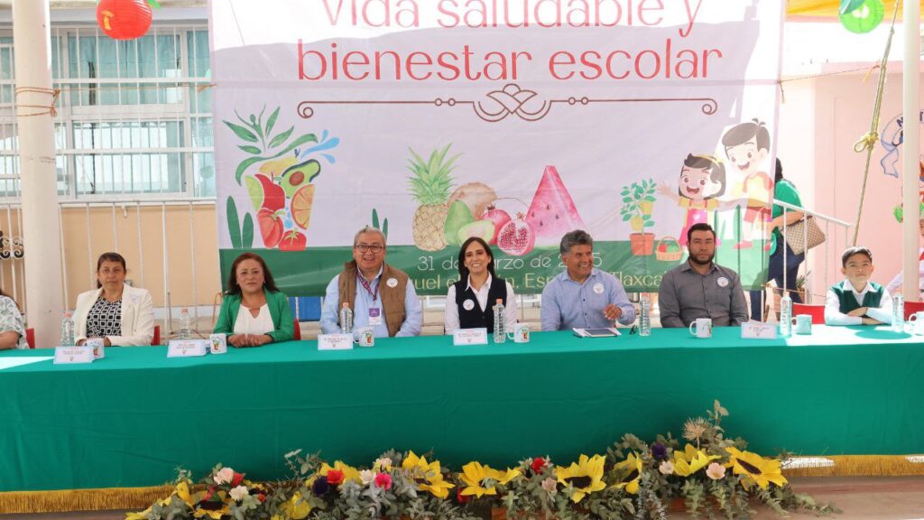 ALUMNOS Y AUTORIDADES ENCABEZARON FESTIVAL DE BIENVENIDA A LA VIDA SALUDABLE Y BIENESTAR ESCOLAR