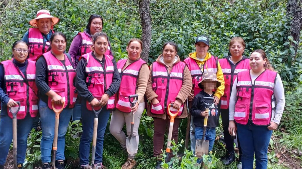 Invita CIE- UATx a mujeres de 𝐀𝐦𝐚𝐧𝐭𝐨𝐥𝐥𝐢 𝐄𝐥 𝐑𝐨𝐬𝐚𝐫𝐢𝐨 para nueva edición de diálogos universitarios