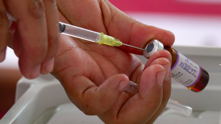 La SSa emite alerta de viaje por aumento de casos de sarampión en EU y Canadá