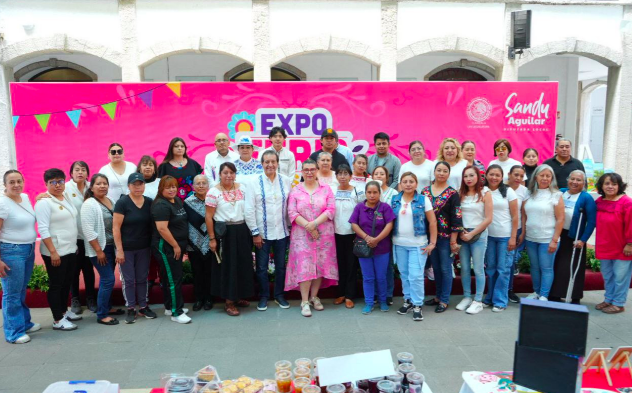 Impulsa Sandra Aguilar talento artesanal en el Congreso del Estado