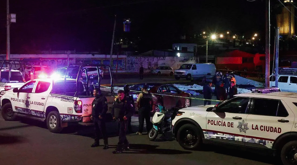 Balacera en tianguis de Puebla deja dos muertos y seis heridos