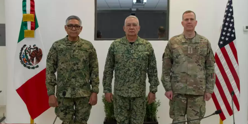Titulares de Defensa y Semar se reúnen con general estadunidense del Comando Norte