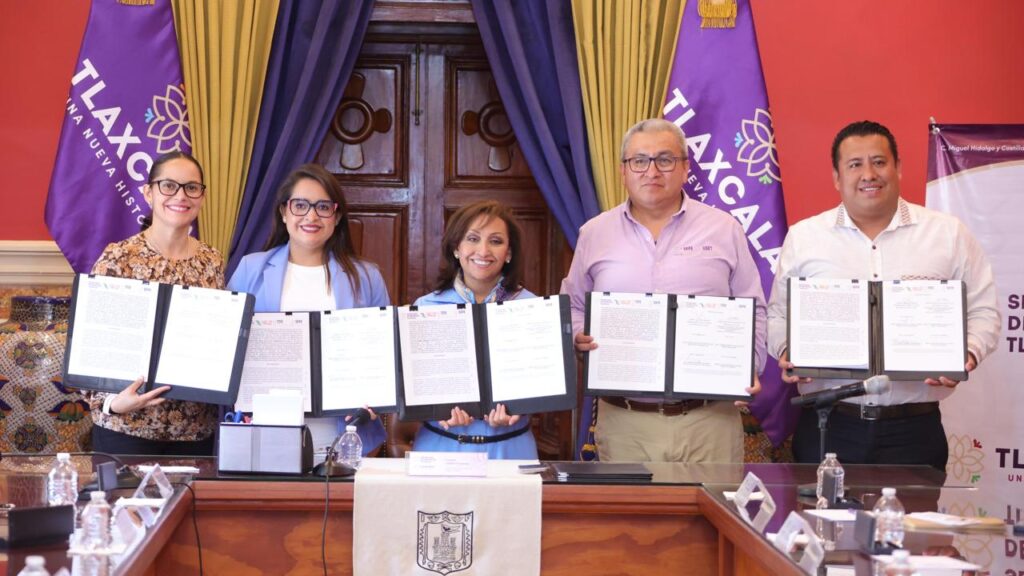 FIRMAN DEPENDENCIAS CONVENIO DE COLABORACIÓN PARA PONER EN MARCHA EL PROGRAMA DE ESCUELAS AUTOSUSTENTABLES