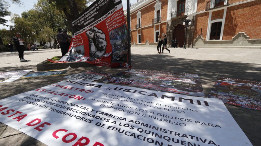 Acusa MBMT a autoridades educativas de “entreguistas”