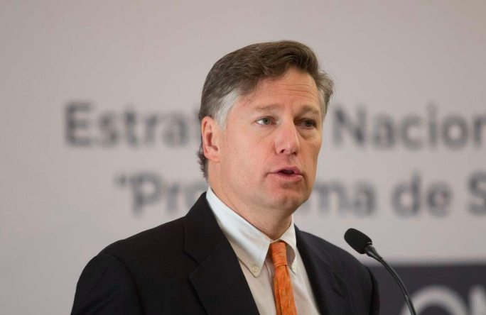 Llega a México Christopher Landau, subsecretario de Estado de EUA, para reunirse con Sheinbaum