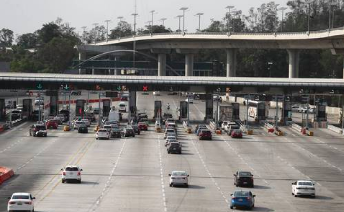 Incrementan la seguridad en las casetas de cobro de las autopistas