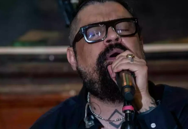 Dr. Shenka, vocalista de Panteón Rococó sufrió un preinfarto