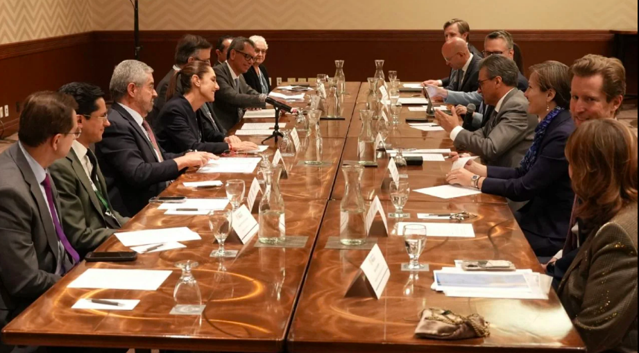 Sheinbaum se reúne con empresarios de Canadá que buscan invertir en México