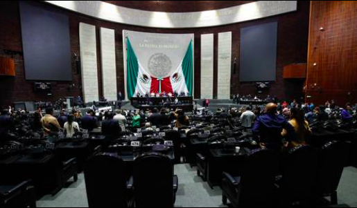 Tras debate de 10 horas, avalan ley de inteligencia