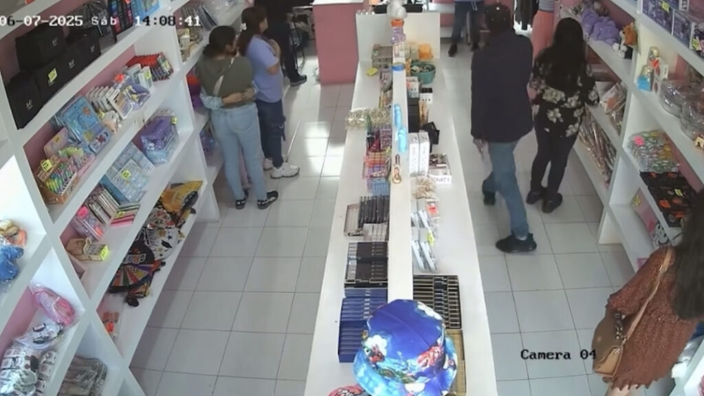 Cámara capta asalto a plena luz del día en Apizaco