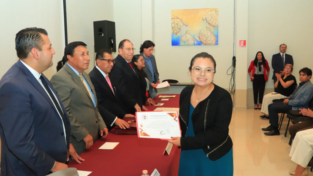 Clausura Rector de la UATx 𝐒𝐞𝐦𝐢𝐧𝐚𝐫𝐢𝐨 𝐝𝐞 𝐅𝐨𝐫𝐦𝐚𝐜𝐢𝐨́𝐧  𝐩𝐚𝐫𝐚 𝐂𝐨𝐨𝐫𝐝𝐢𝐧𝐚𝐝𝐨𝐫𝐞𝐬 𝐝𝐞 𝐏𝐫𝐨𝐠𝐫𝐚𝐦𝐚𝐬 𝐀𝐜𝐚𝐝𝐞́𝐦𝐢𝐜𝐨𝐬