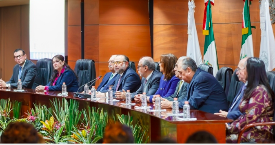 57 magistrados del Tribunal de los millonarios retienen cargos ¡por medio de amparos!