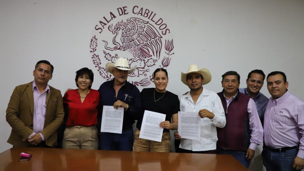 IMPULSA SIA DESCENTRALIZACIÓN DE SERVICIOS CON CENTROS EXPEDIDORES DE GUÍAS DE TRÁNSITO EN CUAPIAXTLA Y TEACALCO
