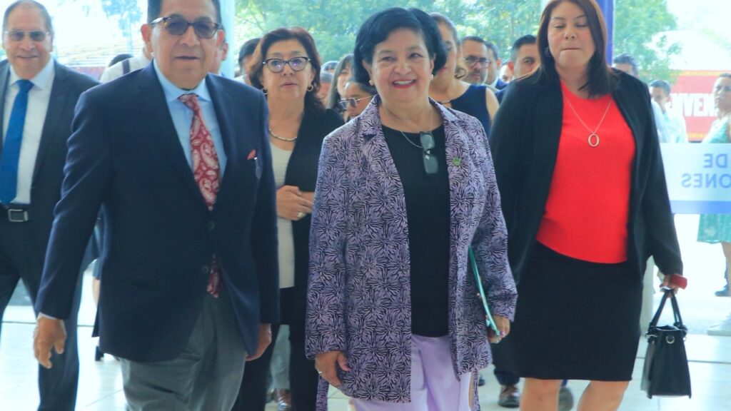 Celebran UATx y STUAT el “Día del Maestro y del Trabajador Universitario”