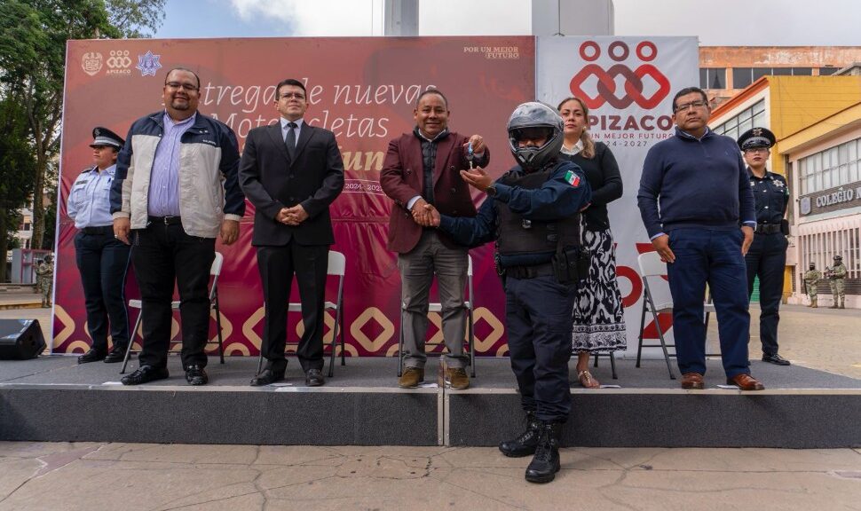 Fortalece Javier Rivera Bonilla la seguridad en Apizaco con ocho nuevas motocicletas para la Policía Municipal