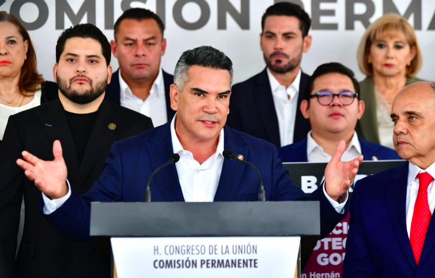 He ganado todas las batallas jurídicas, presume ‘Alito’ Moreno