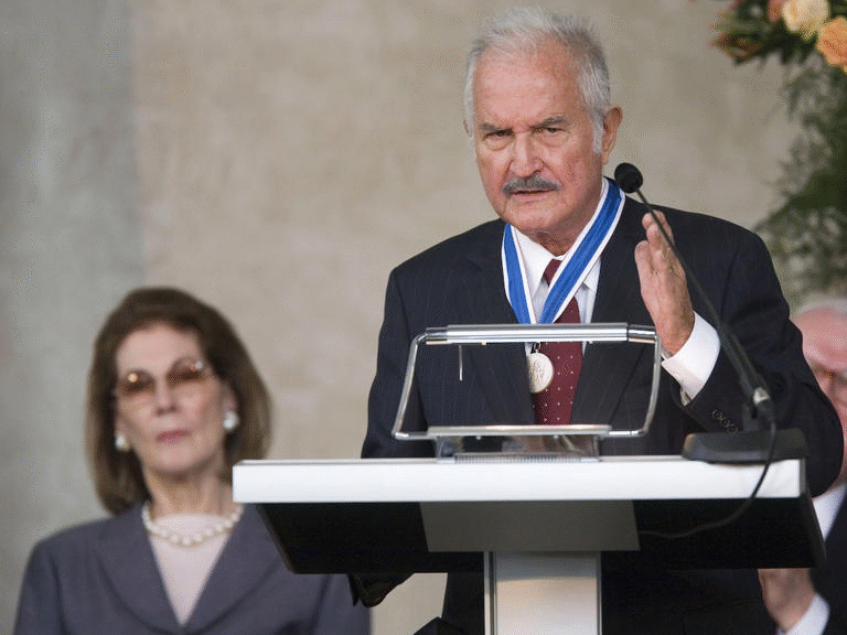 ‘Aura’, novela de Carlos Fuentes censurada en sexenio de Fox, llegará a Netflix
