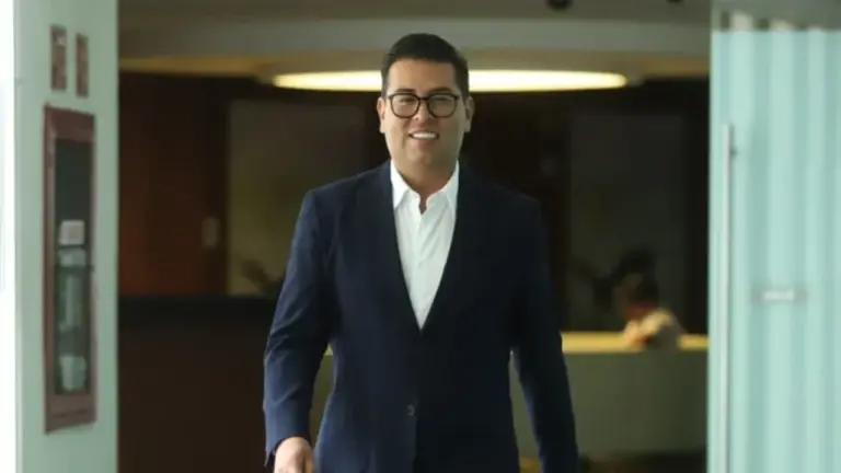 Néstor Camarillo se suma a Movimiento Ciudadano