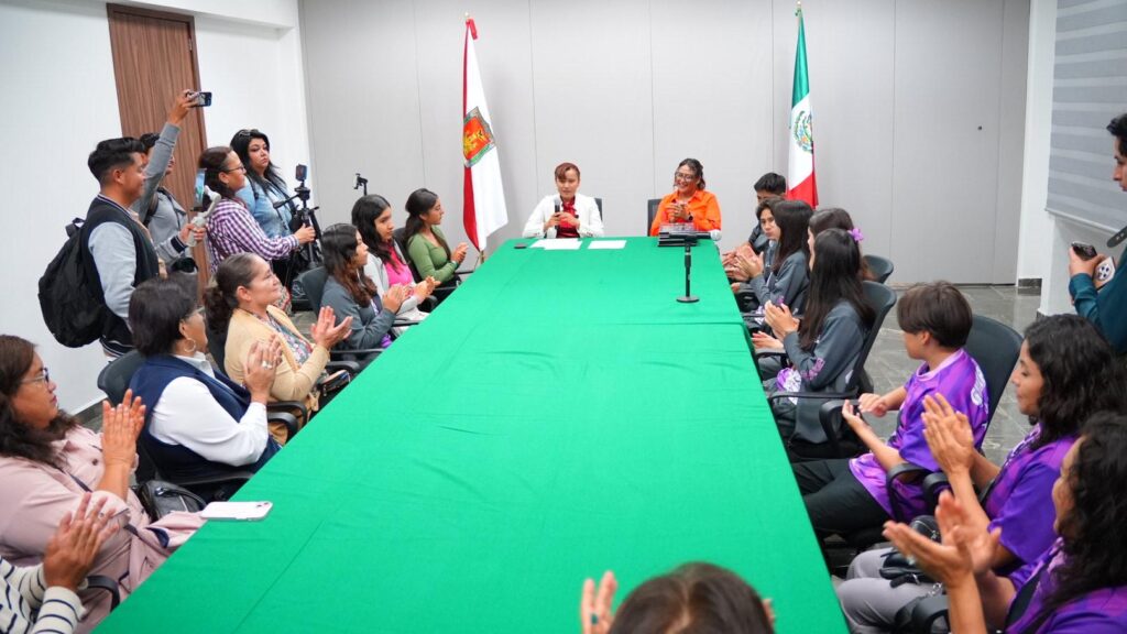 Reconoce Madai Pérez a medallistas de la Olimpiada Nacional originarios del Distrito VII