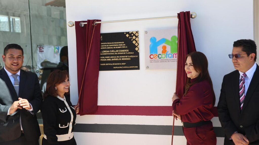 GOBERNADORA INAUGURA CENTRO DE CONVIVENCIA FAMILIAR EN CALPULALPAN