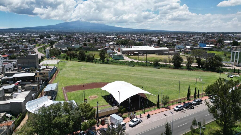 ENTREGA LORENA CUÉLLAR UNIDAD DEPORTIVA DE IXTULCO