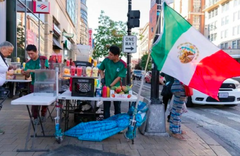 Consulados en EU piden a connacionales prudencia en festejos